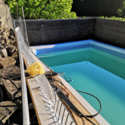 Piscine Extérieure à Coque : Élégance et Facilité d'Entretien Tarbes